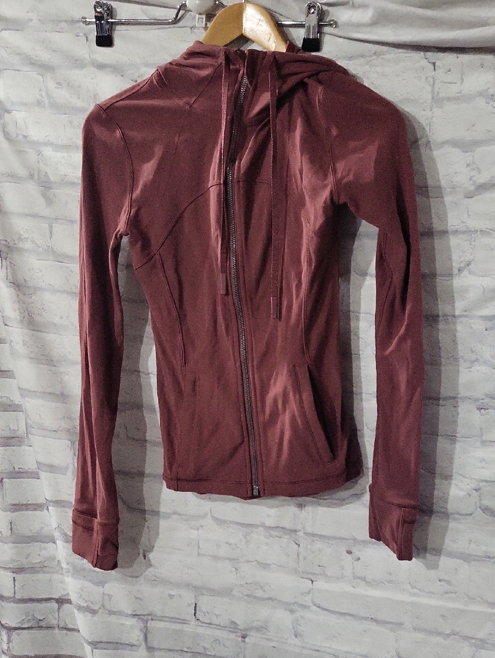Lululemon Women's Hooded Zip Jacket in Mauve